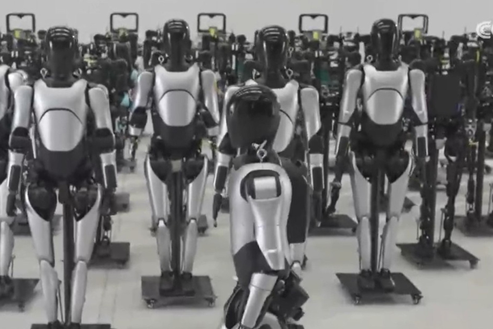 央视报道！揭秘星空电竞机器人量产超级工厂